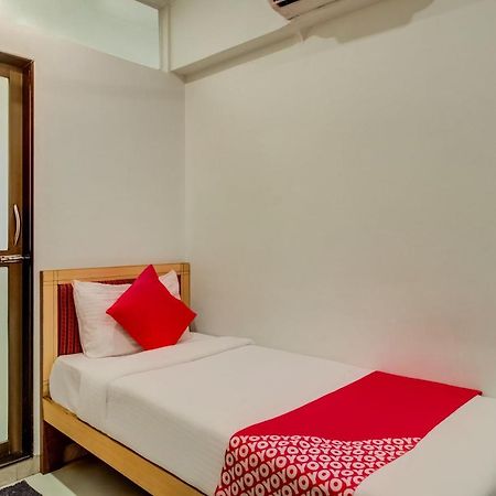 Hotel Oyo Flagship 572 Santacruz West Mumbai Exterior foto