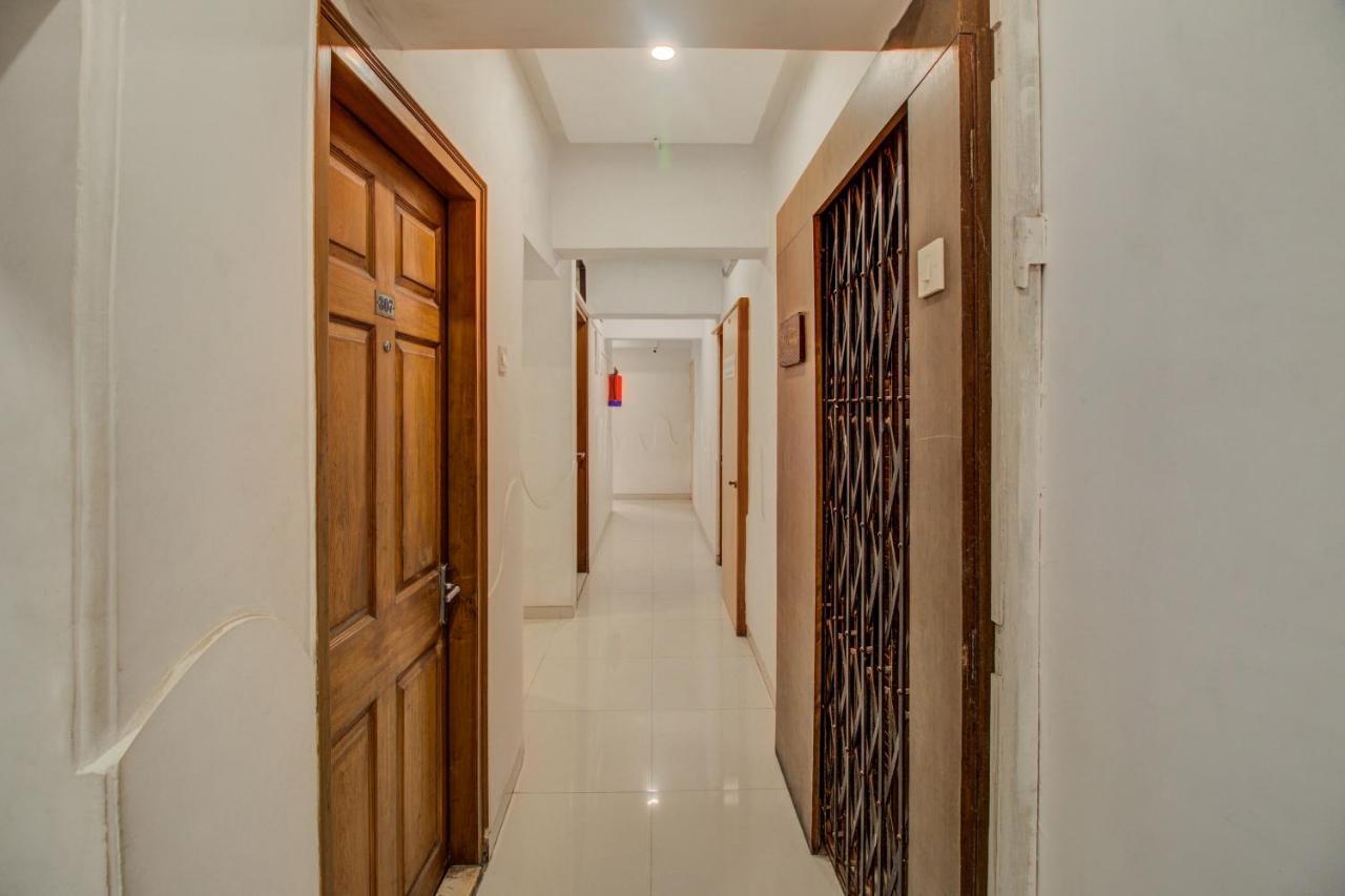 Hotel Oyo Flagship 572 Santacruz West Mumbai Exterior foto