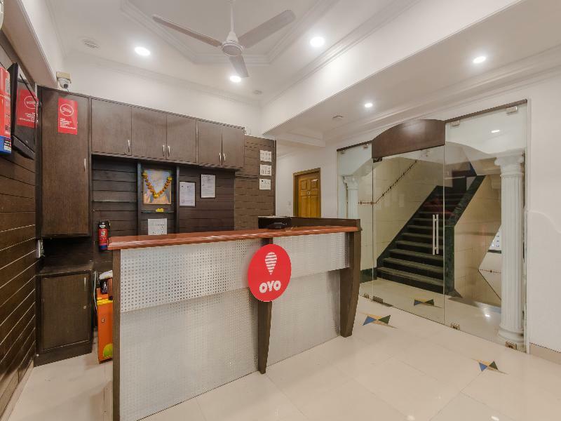 Hotel Oyo Flagship 572 Santacruz West Mumbai Exterior foto