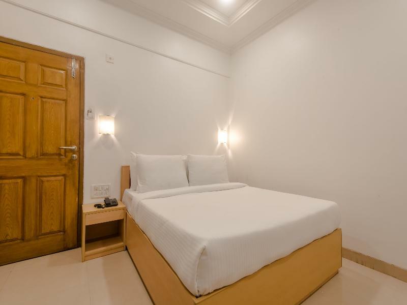 Hotel Oyo Flagship 572 Santacruz West Mumbai Exterior foto